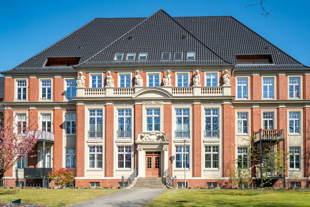 Fotografía inmobiliaria en Hamburgo - fachada del Quartier 21 en Hamburgo.