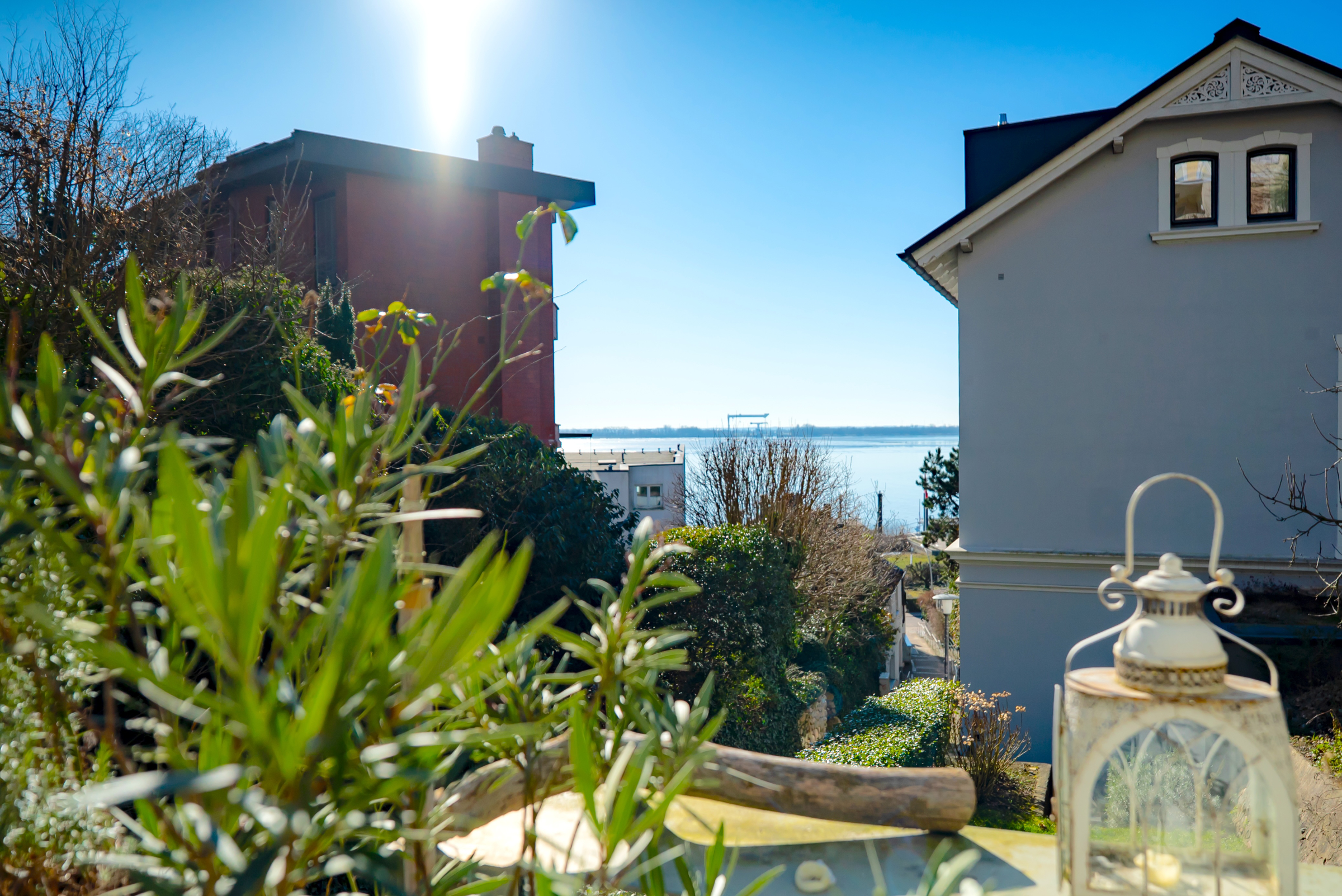 Pequeña villa en el Treppenviertel con vistas al Elba, Hamburgo Blankenese